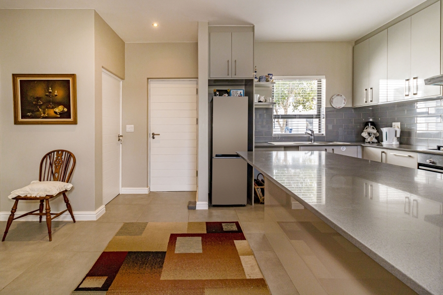 To Let 4 Bedroom Property for Rent in Croydon Gardens Estate Western Cape